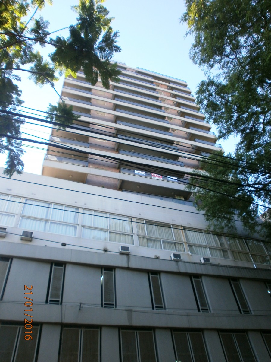 25 DE MAYO 2300