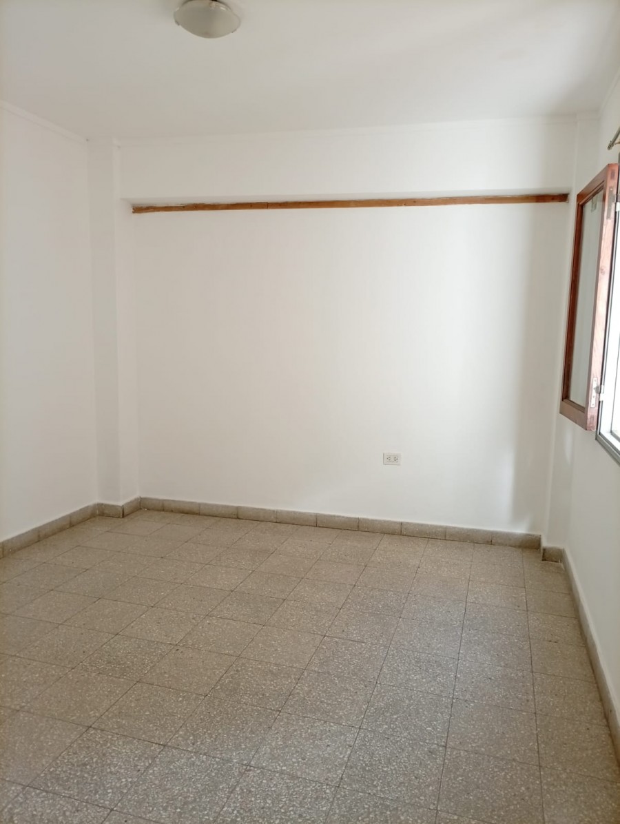 IRIGOYEN FREYRE 2400
