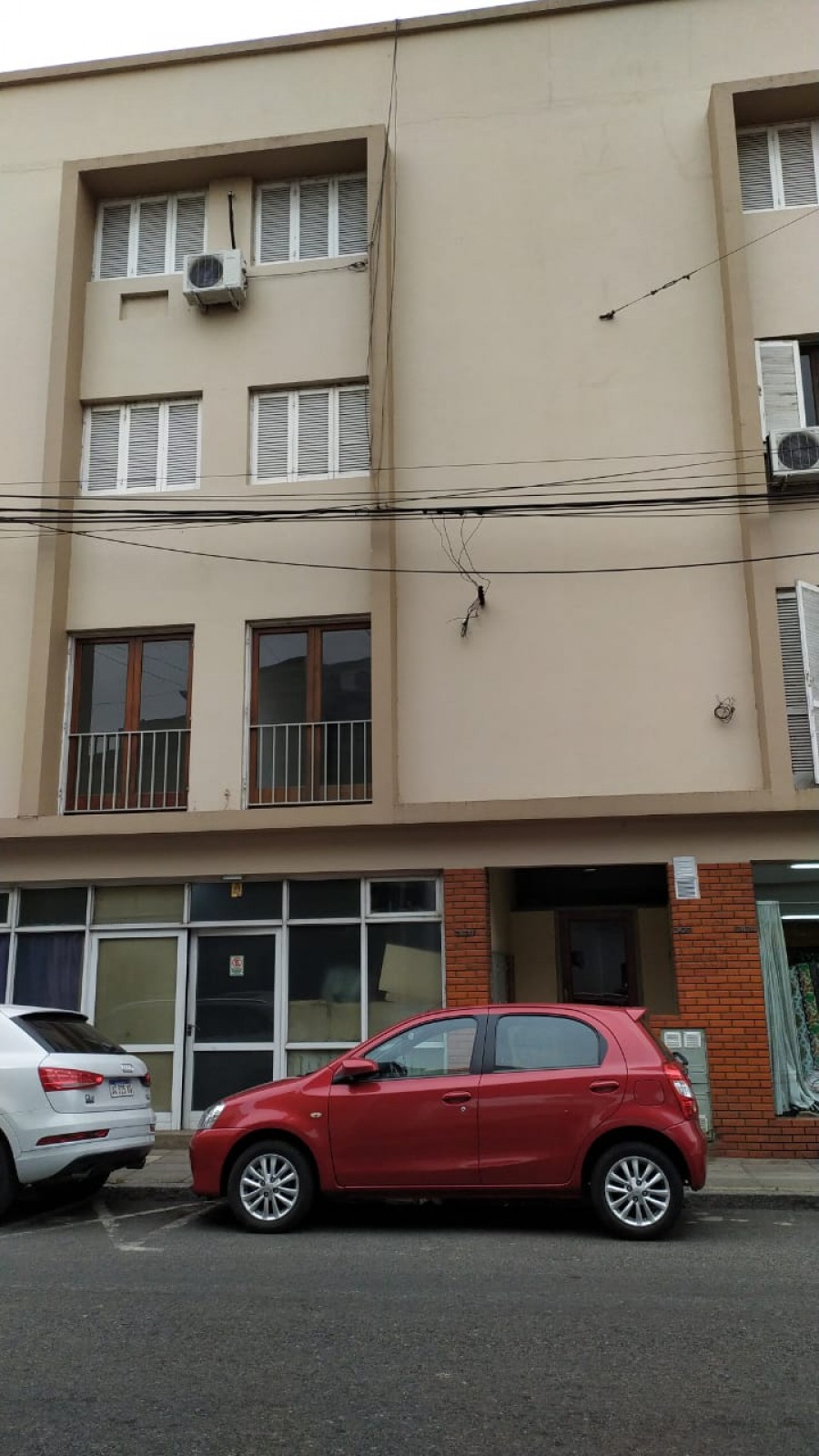 IRIGOYEN FREYRE 2400