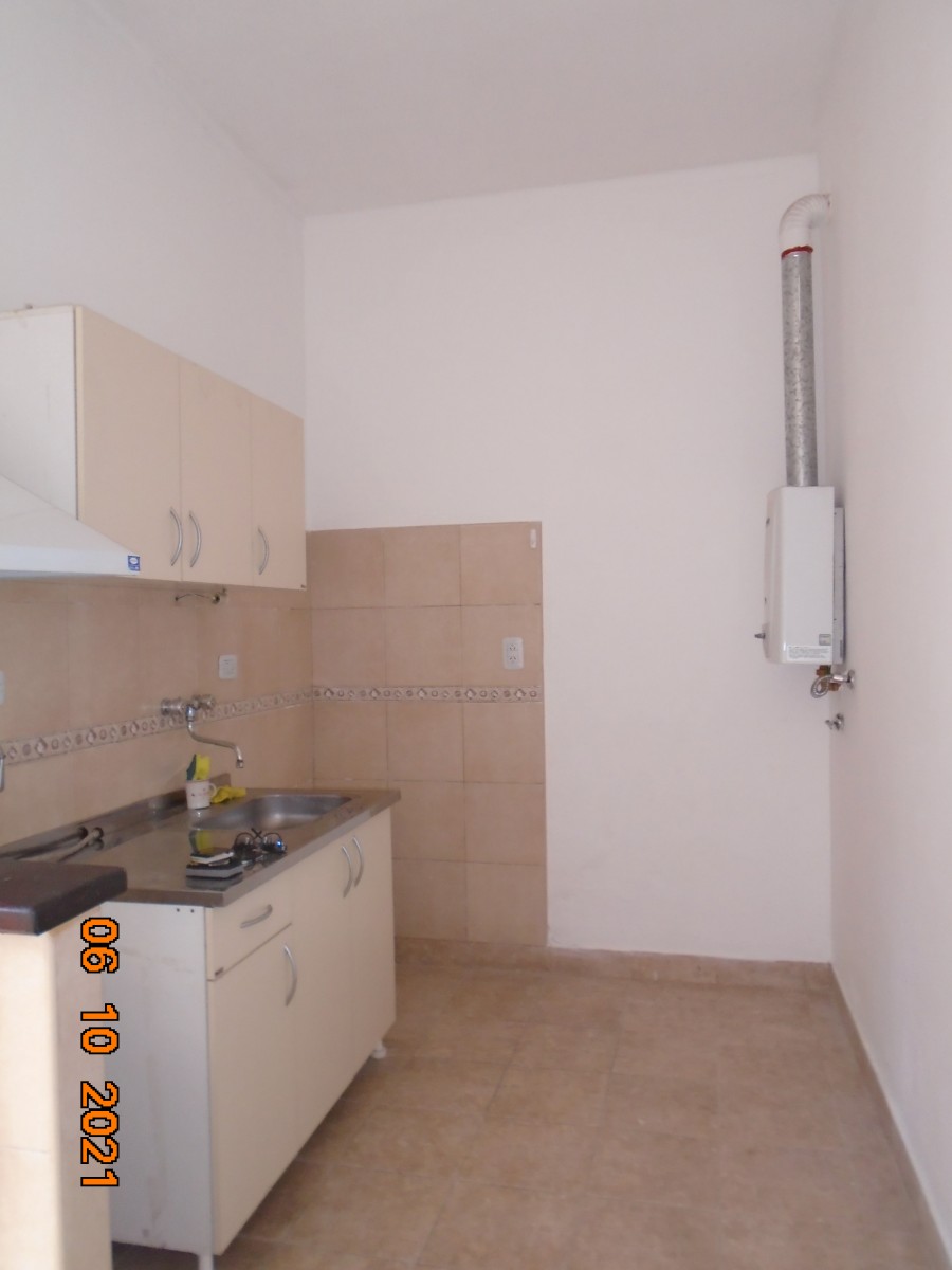 HIPOLITO IRIGOYEN 3100