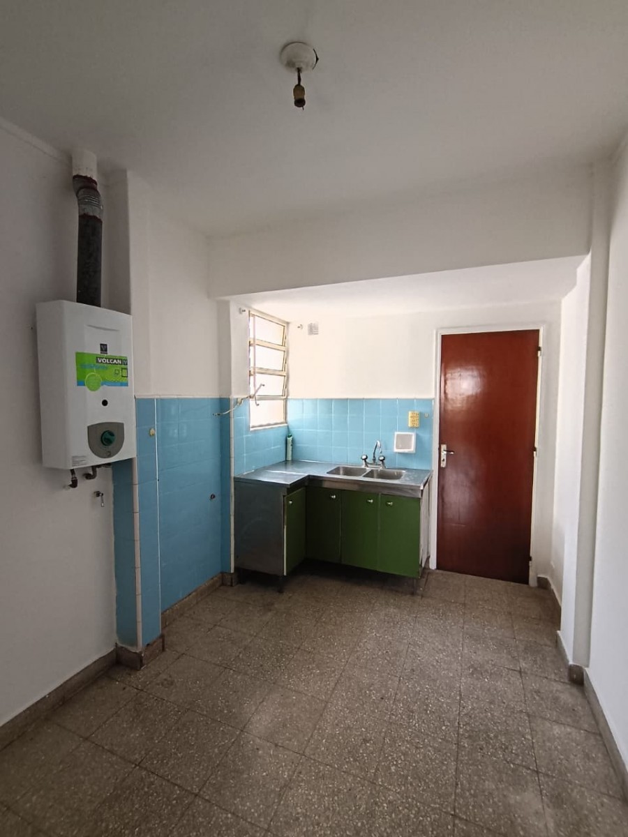 IRIGOYEN FREYRE 2400