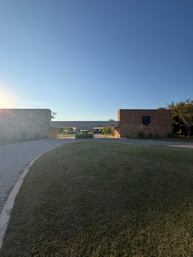 LOTE COUNTRY LA RESERVA